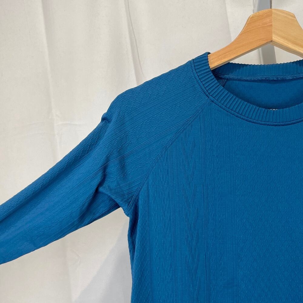 LULULEMON Rest Less Pullover Cable Textured Seamless Long Sleeve Top Blue Size 6 - Picture 5 of 7